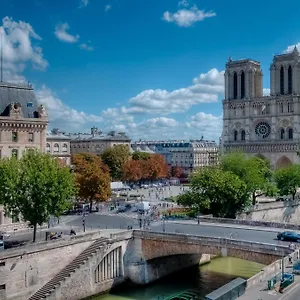 Отель Les Rives De Notre-dame