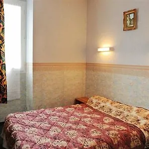 ** Hotel Marial Francia