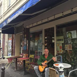 Hotel Les Chansonniers, Paryż